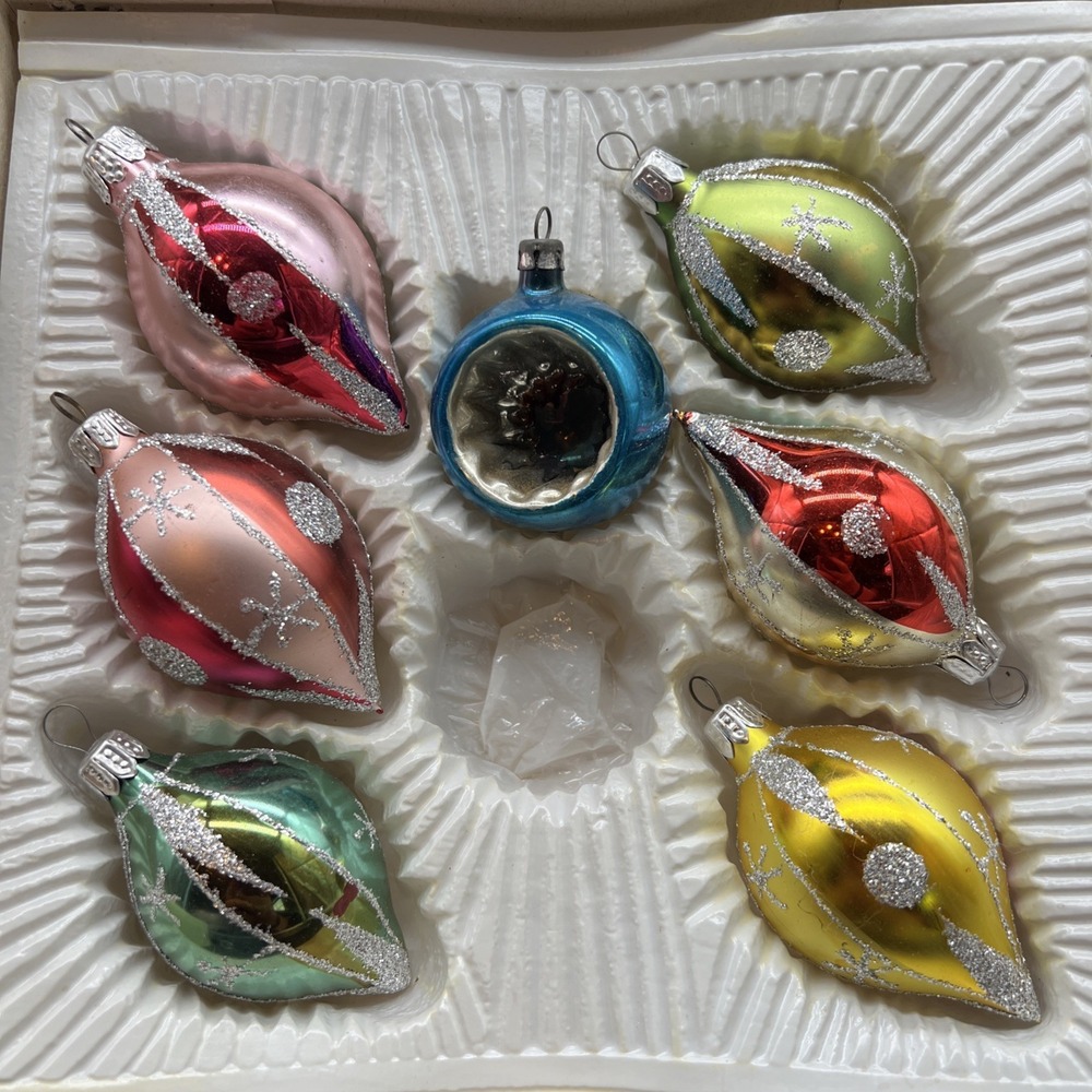 Vtg Shiny Bright Mix Brand Glass Christmas Ornaments Small Reflectors Teardrop